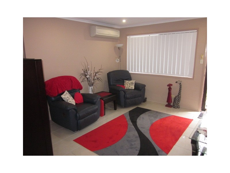 18/28 Defiance Road, Logan Central QLD 4114