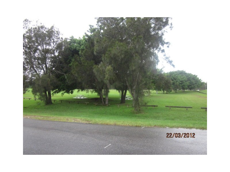 15 Peel Street, Redland Bay QLD 4165