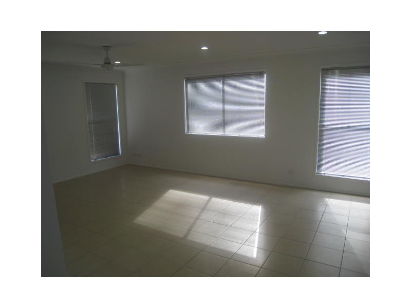 9 Flametree Crescent, Berrinba QLD 4117