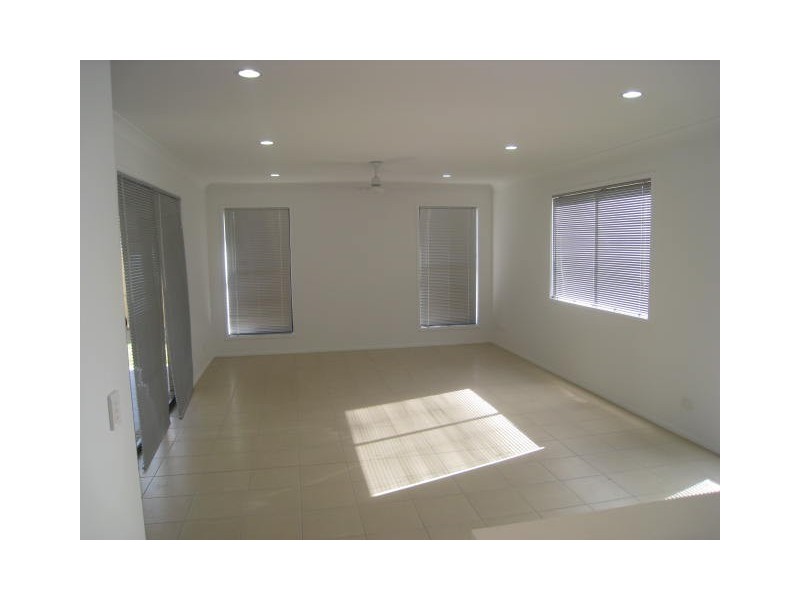 9 Flametree Crescent, Berrinba QLD 4117