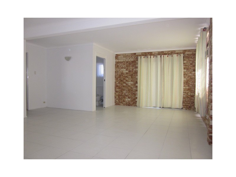 135 Barbarella Drive, Springwood QLD 4127