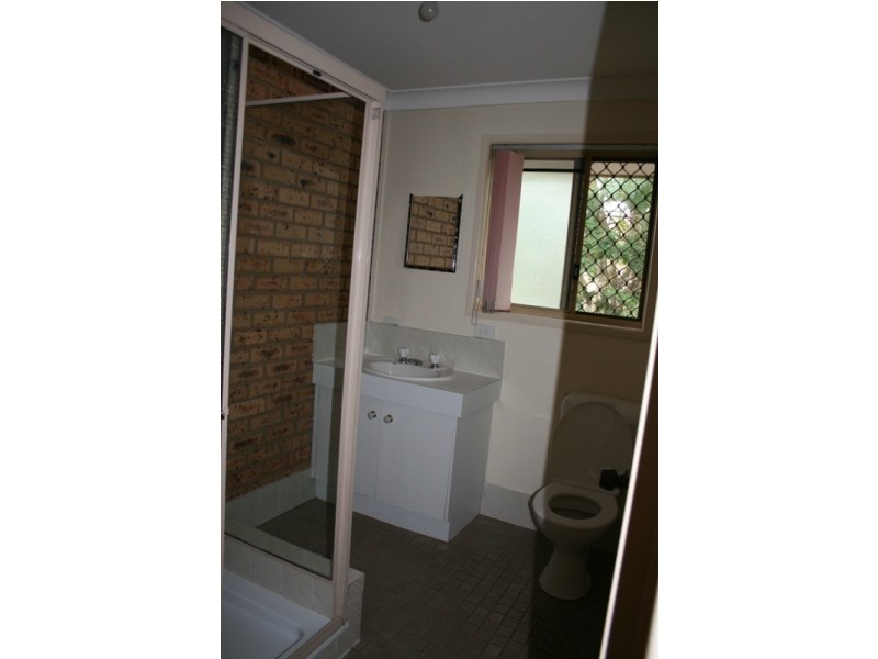 2/38 Charles Ave, Woodridge QLD 4114