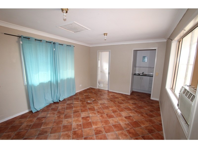 2 Lake Amaroo Court, Logan Reserve QLD 4133