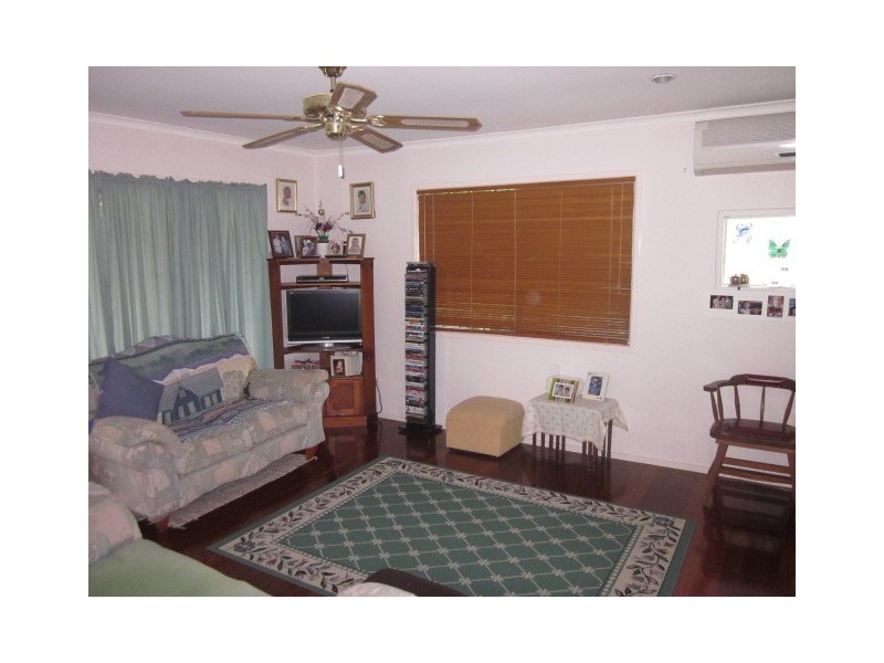 13 Rowan Street, Slacks Creek QLD 4127