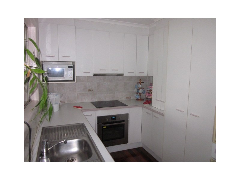 13 Rowan Street, Slacks Creek QLD 4127