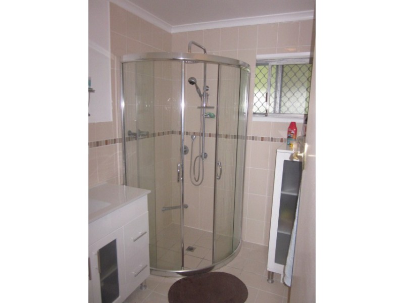 13 Rowan Street, Slacks Creek QLD 4127