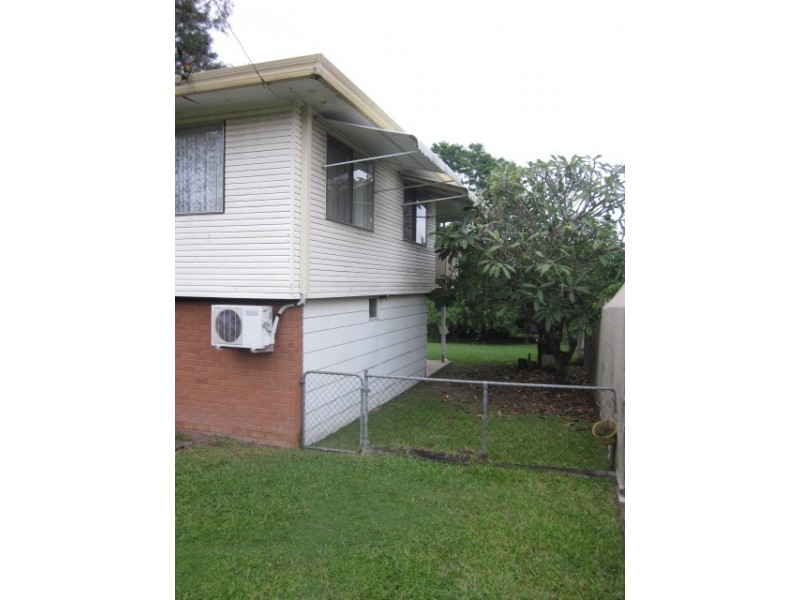 13 Rowan Street, Slacks Creek QLD 4127