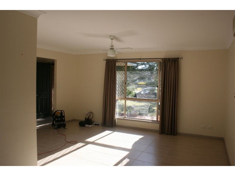 26 Hanlon Street, Tanah Merah QLD 4128