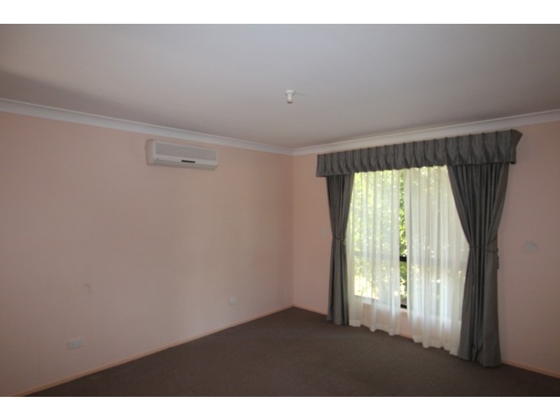 24 Wisdom Way, Crestmead QLD 4132