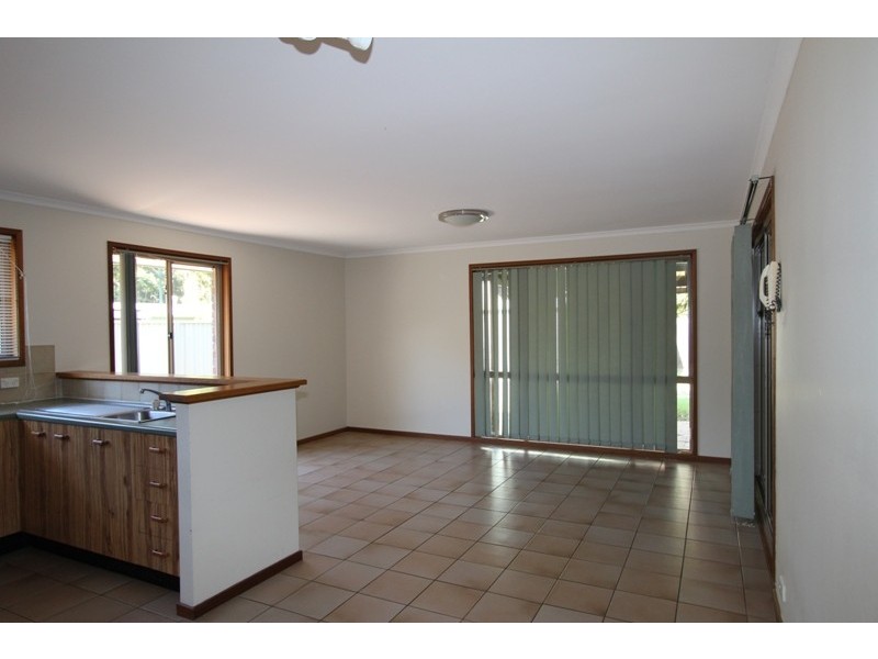 3 Bron Court, Loganlea QLD 4131