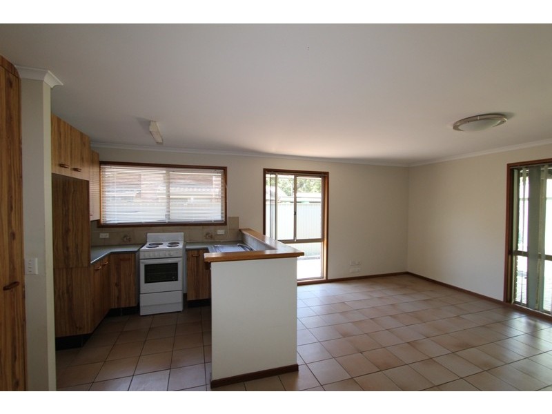 3 Bron Court, Loganlea QLD 4131