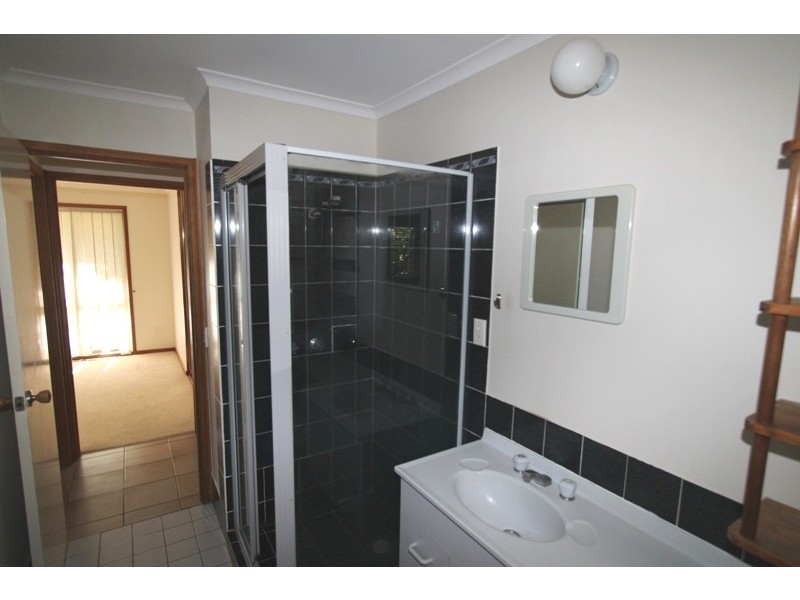 3 Bron Court, Loganlea QLD 4131