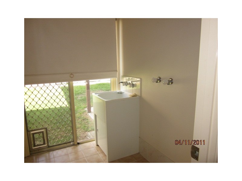 10 Campbell Street, Loganlea QLD 4131