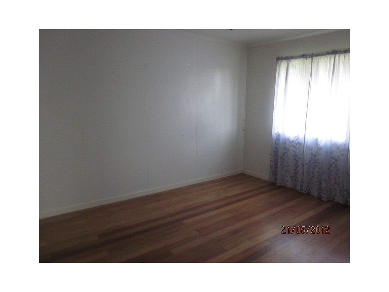 6 Lawson Street, Woodridge QLD 4114