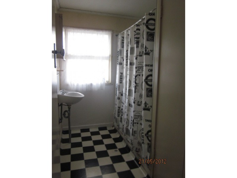 6 Lawson Street, Woodridge QLD 4114