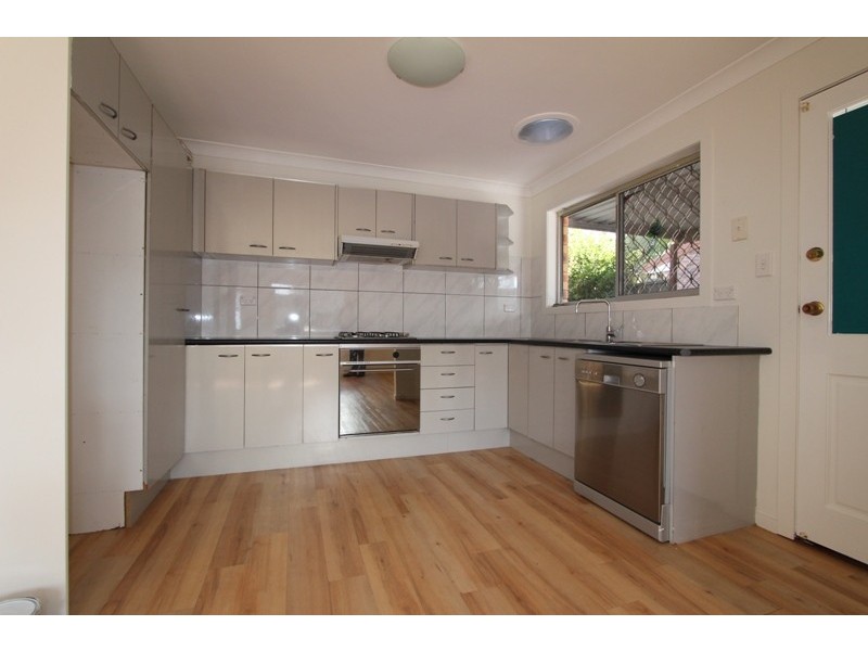 2/82 Ewing Road, Woodridge QLD 4114