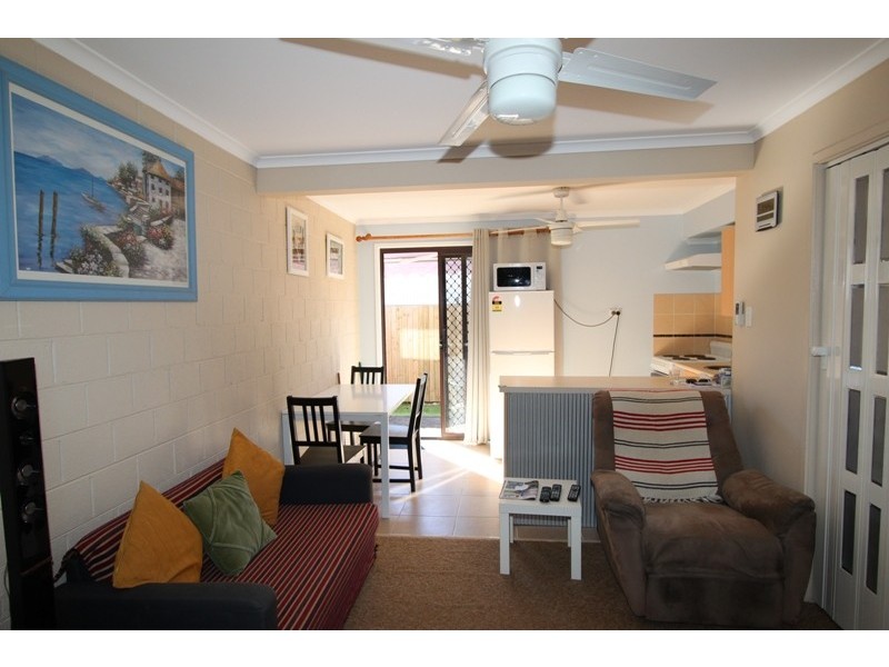 2/41 Defiance Road, Woodridge QLD 4114