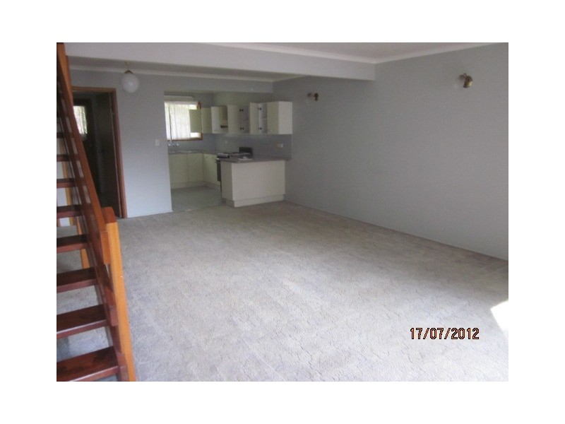 8/155 John Paul Drive, Springwood QLD 4127