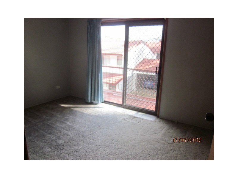 8/155 John Paul Drive, Springwood QLD 4127