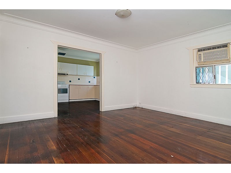 5 Elizabeth Street, Woodridge QLD 4114