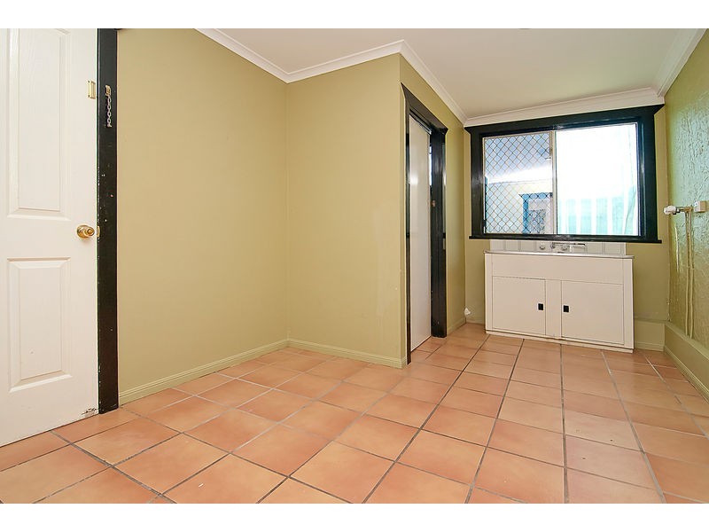 5 Elizabeth Street, Woodridge QLD 4114