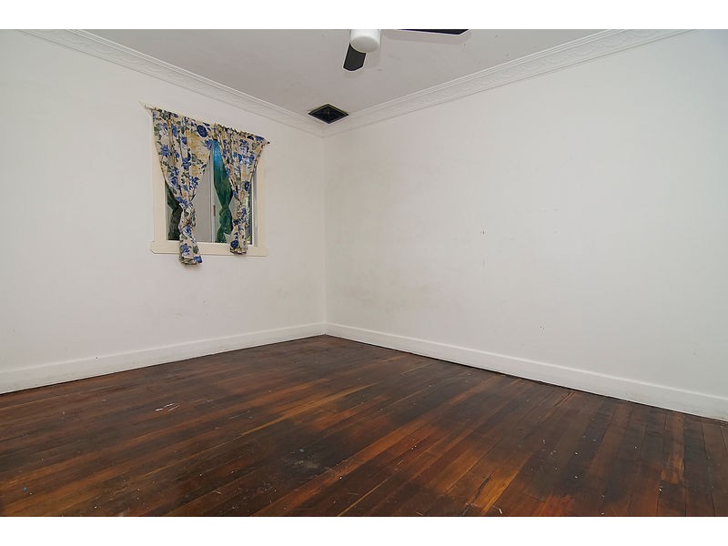 5 Elizabeth Street, Woodridge QLD 4114