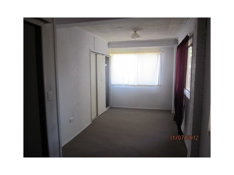 24 Jindavee Crescent, Slacks Creek QLD 4127