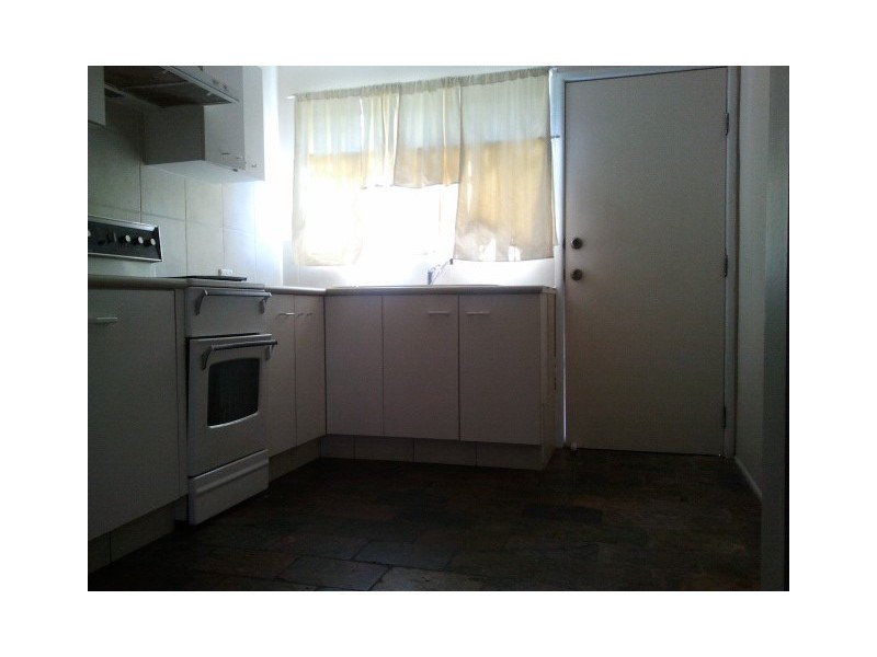 8/31 North Road, Woodridge QLD 4114