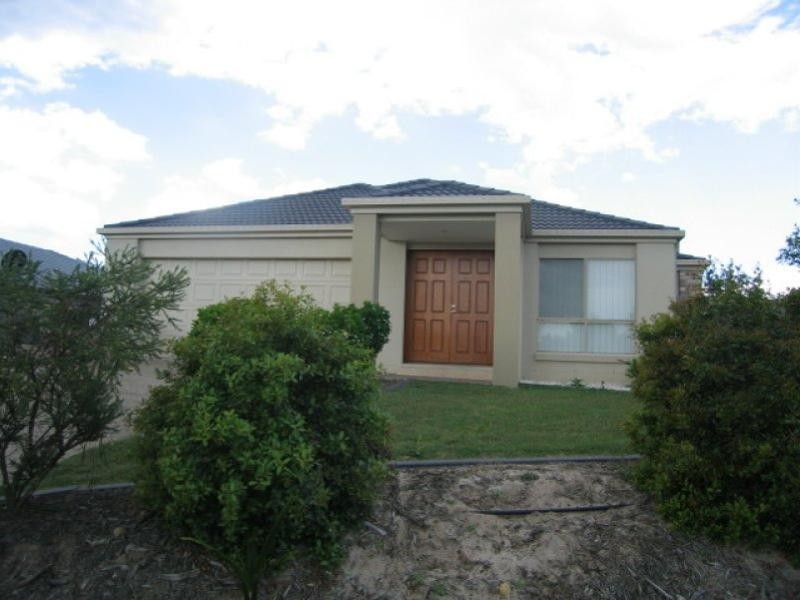 30 Naracoorte Place, Parkinson QLD 4115