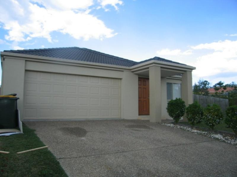 30 Naracoorte Place, Parkinson QLD 4115
