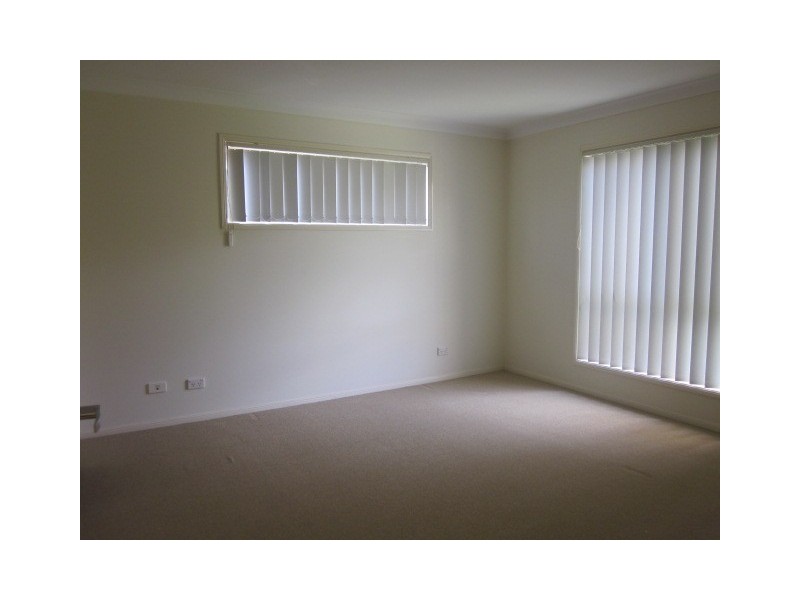 30 Naracoorte Place, Parkinson QLD 4115