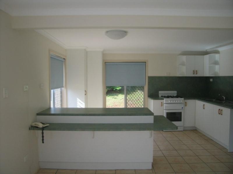 13 Kinloch Street, Daisy Hill QLD 4127