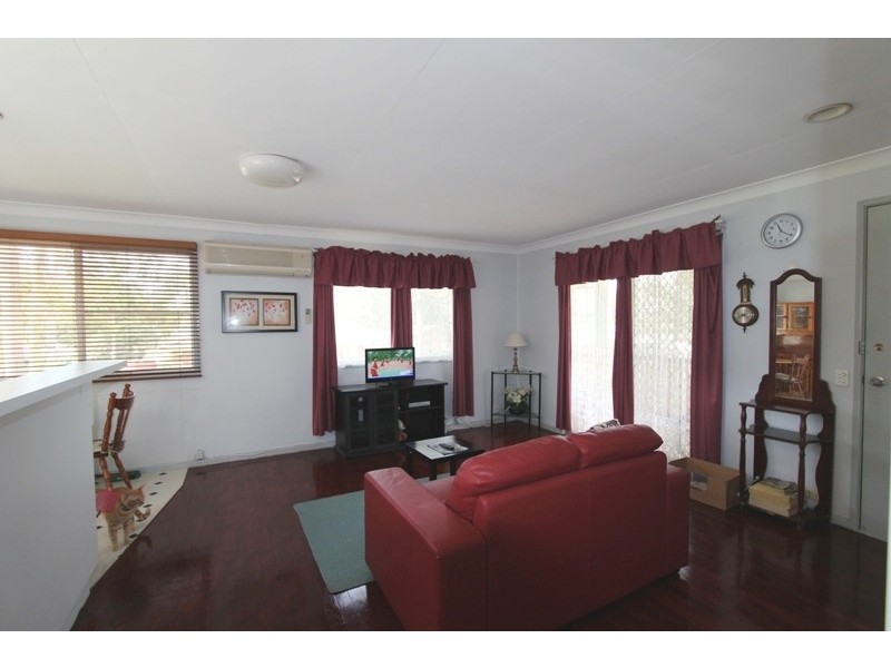 42 Paradise Road, Slacks Creek QLD 4127