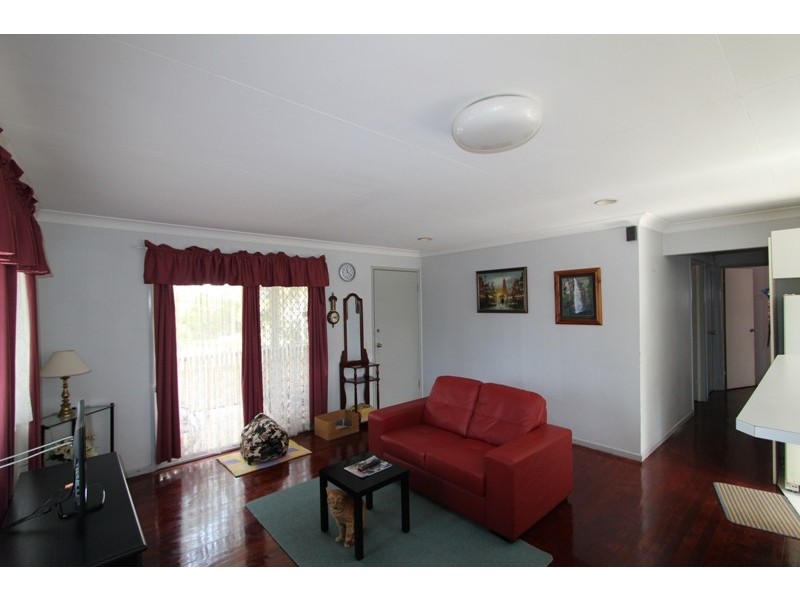 42 Paradise Road, Slacks Creek QLD 4127