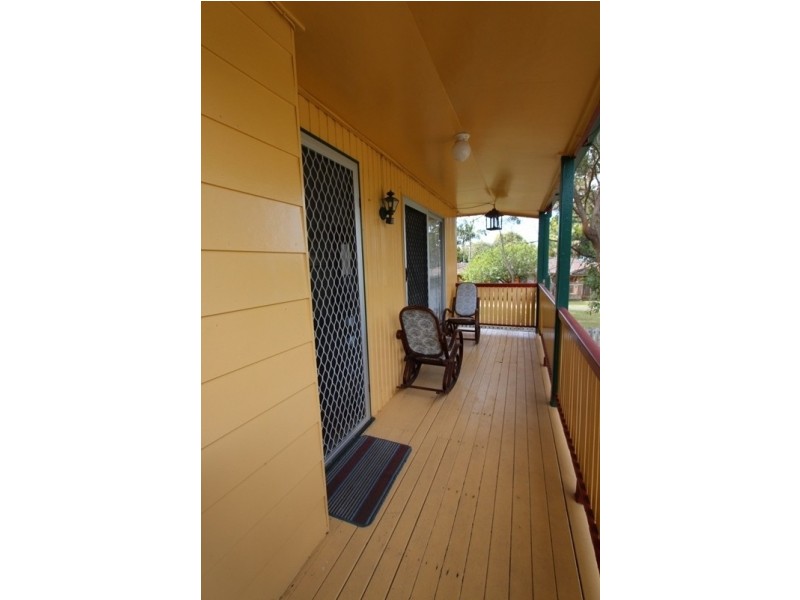 42 Paradise Road, Slacks Creek QLD 4127