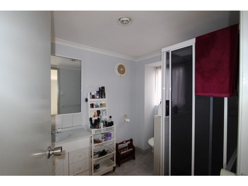 42 Paradise Road, Slacks Creek QLD 4127