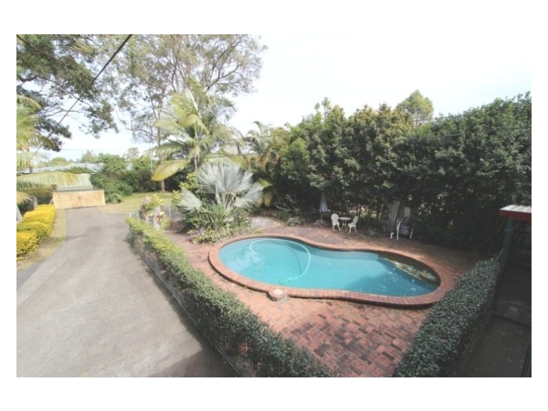 42 Paradise Road, Slacks Creek QLD 4127