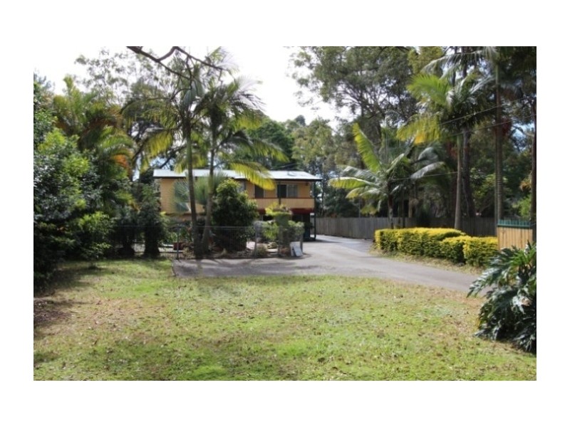 42 Paradise Road, Slacks Creek QLD 4127