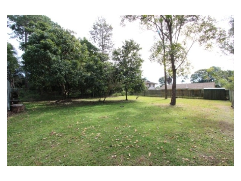 42 Paradise Road, Slacks Creek QLD 4127