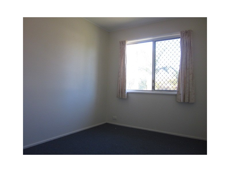 8 Redford Street, Kingston QLD 4114