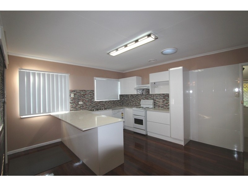 31 Elm Avenue, Woodridge QLD 4114