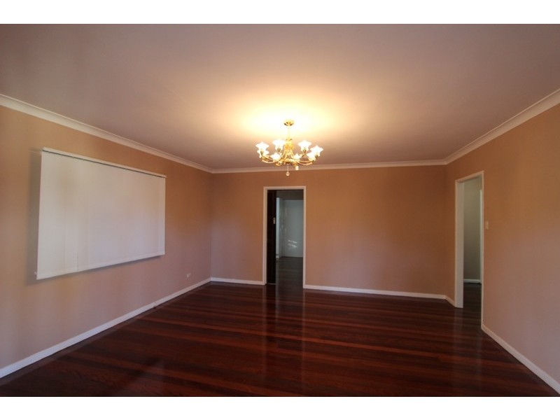 31 Elm Avenue, Woodridge QLD 4114