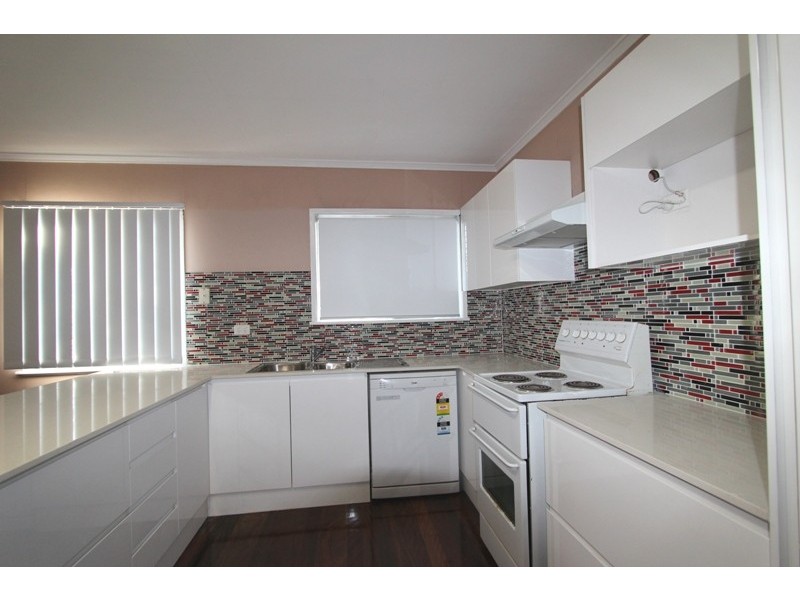 31 Elm Avenue, Woodridge QLD 4114