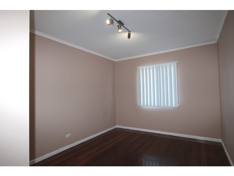 31 Elm Avenue, Woodridge QLD 4114