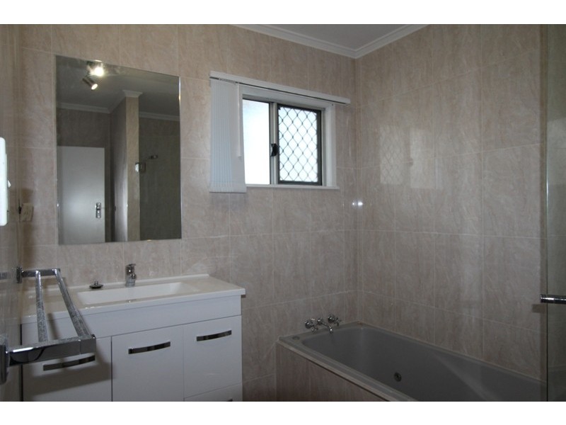 31 Elm Avenue, Woodridge QLD 4114