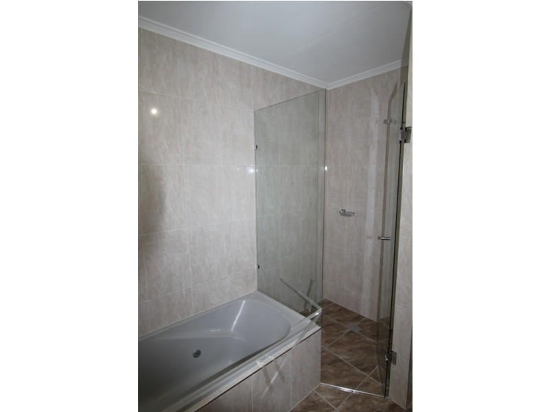 31 Elm Avenue, Woodridge QLD 4114