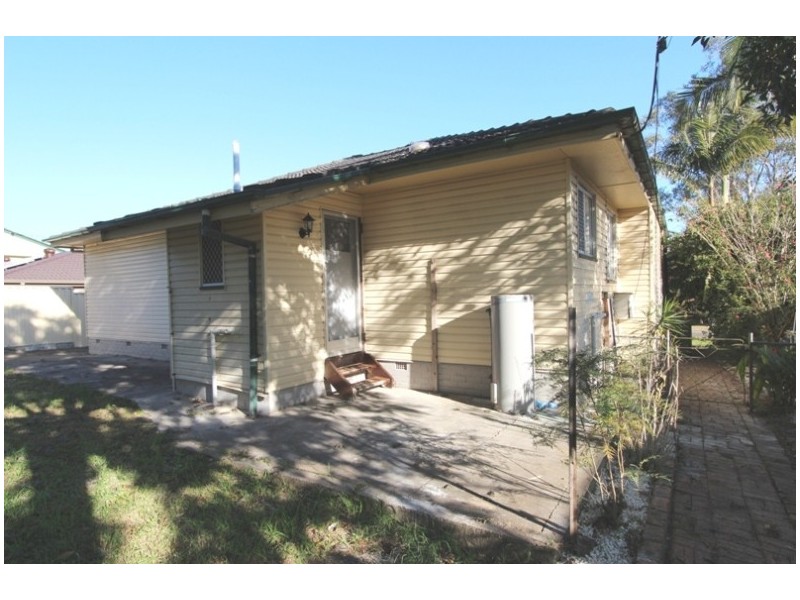 31 Elm Avenue, Woodridge QLD 4114