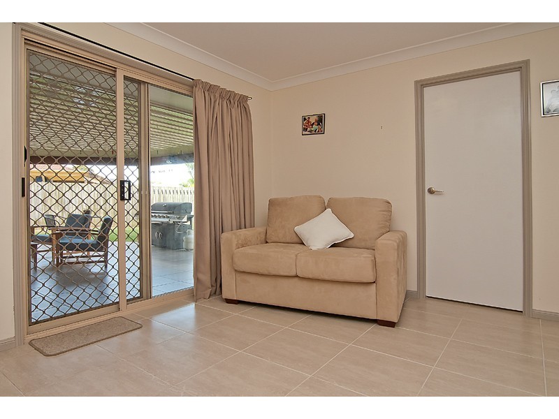 26 Hanlon Street, Tanah Merah QLD 4128