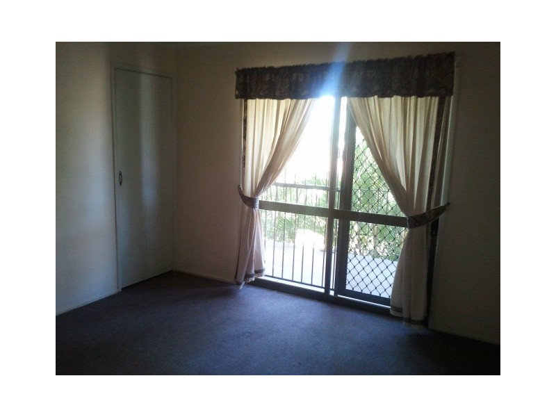 8/31 North Road, Woodridge QLD 4114