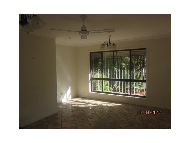 8 Felice Street, Daisy Hill QLD 4127